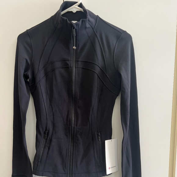 lululemon athletica Jackets & Blazers - Lululemon Define Jacket Nulu Size 4- Black- NWT- Full Zip